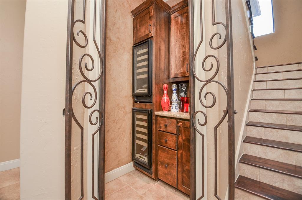 12316 Oak Bend Circle, Conroe, Texas image 6