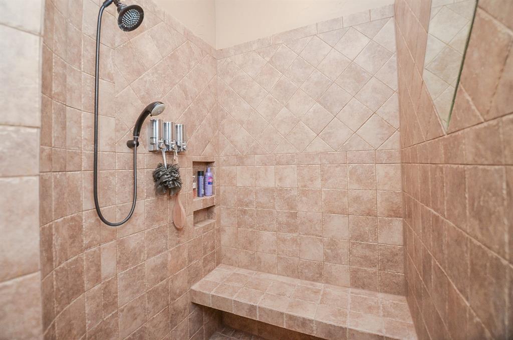 12316 Oak Bend Circle, Conroe, Texas image 33