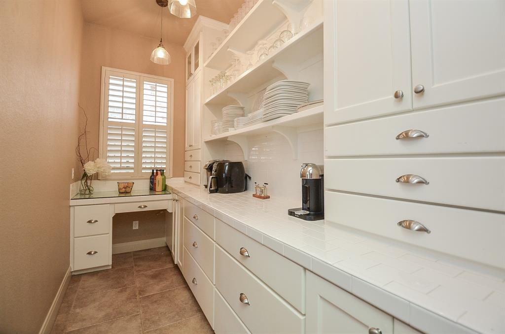 12316 Oak Bend Circle, Conroe, Texas image 14