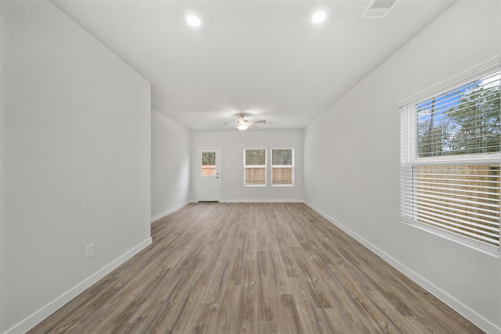 16902 Needlepoint Drive, Conroe, Texas image 10