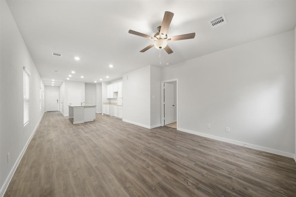 16902 Needlepoint Drive, Conroe, Texas image 8