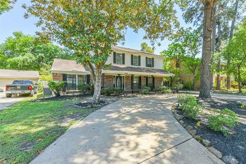 Single Family Residence in Kingwood TX 4222 Woodbridge Drive.jpg