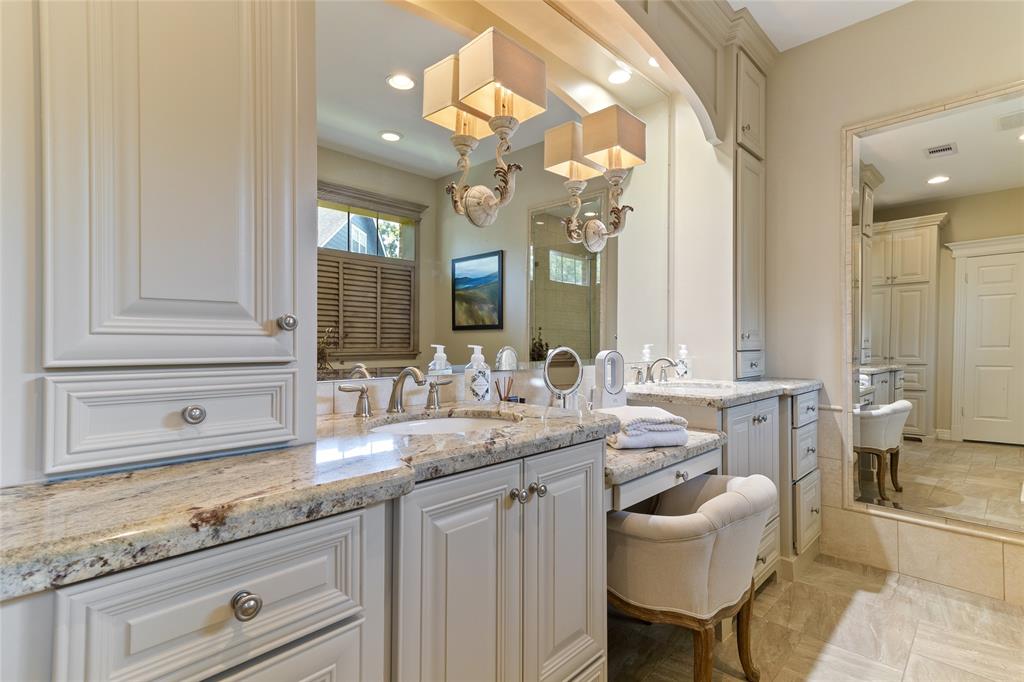 51 Oak Hollow Circle, Lake Jackson, Texas image 22