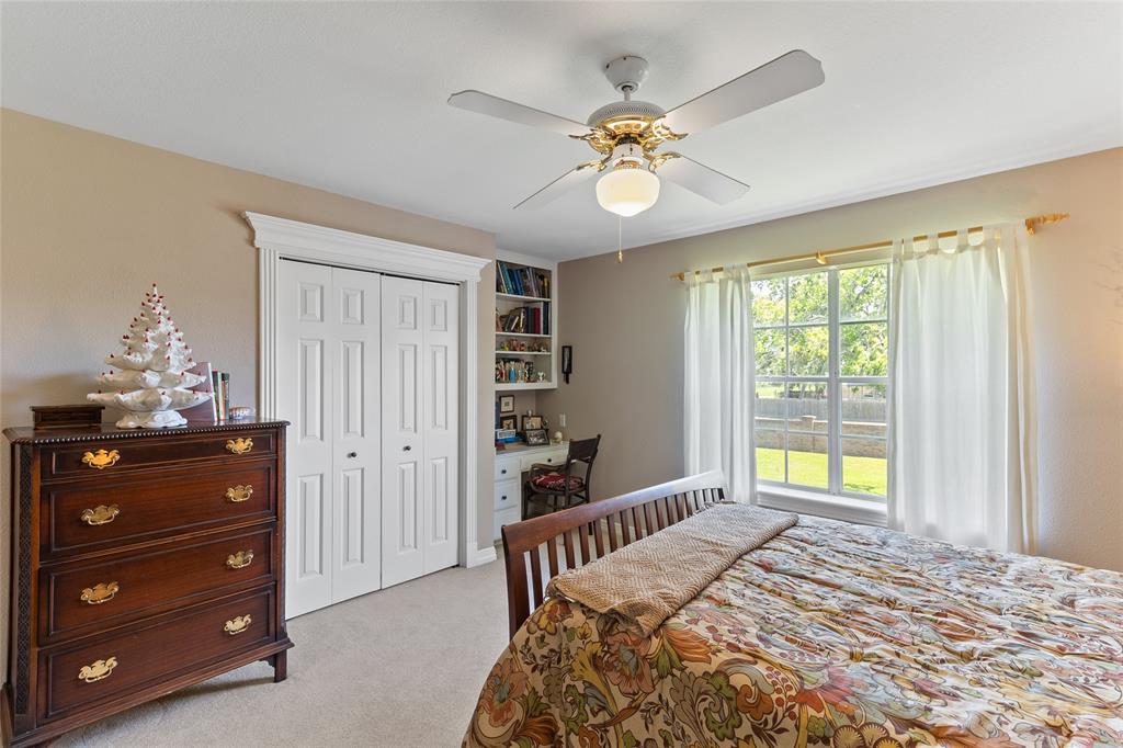 51 Oak Hollow Circle, Lake Jackson, Texas image 33