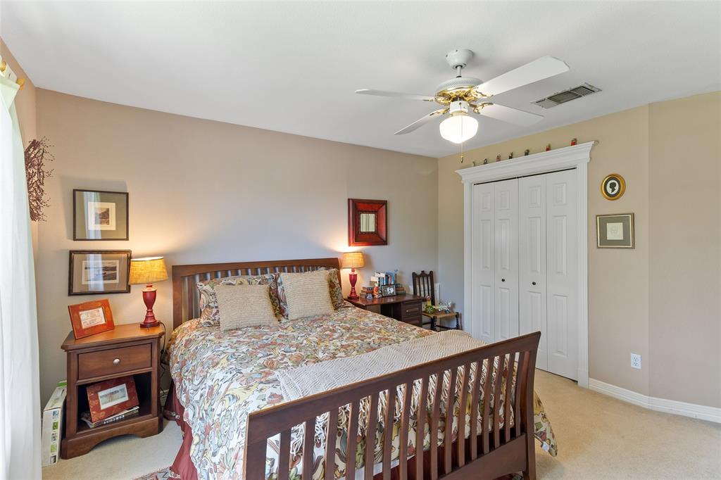 51 Oak Hollow Circle, Lake Jackson, Texas image 32