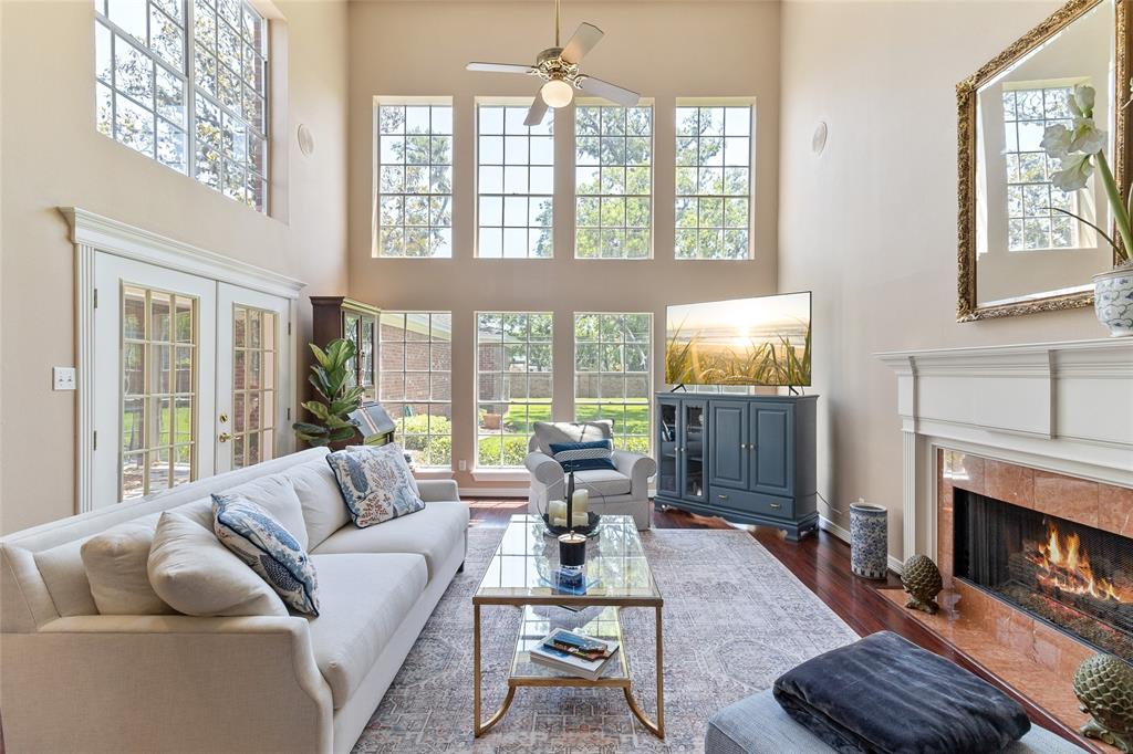 51 Oak Hollow Circle, Lake Jackson, Texas image 11