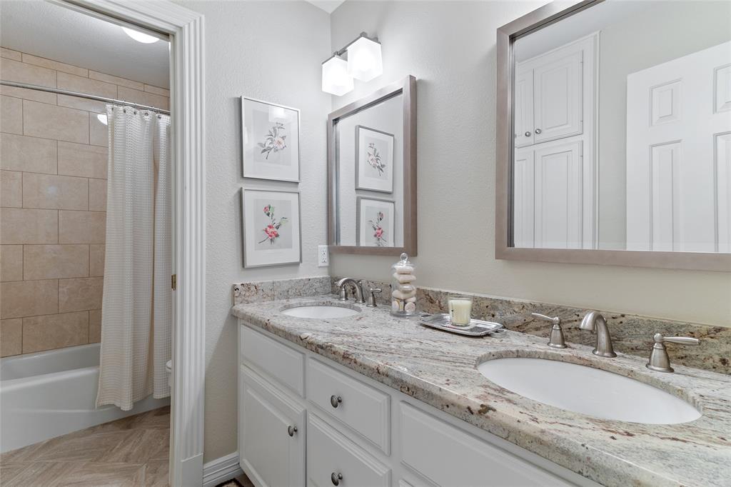 51 Oak Hollow Circle, Lake Jackson, Texas image 34