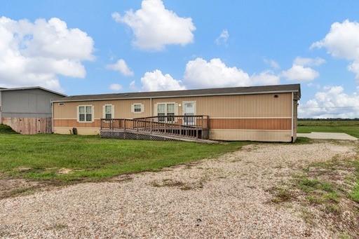 13009 Annette Road, Angleton, Texas image 2