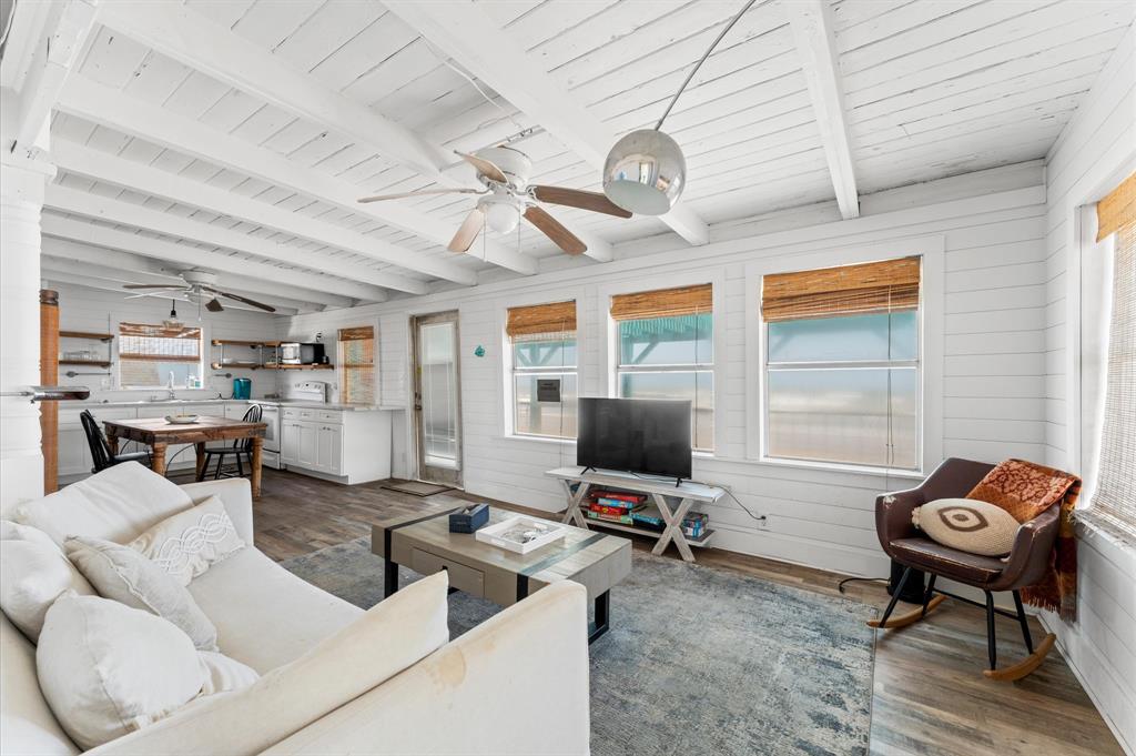 523 Blue Water Highway, Surfside Beach, Texas image 9