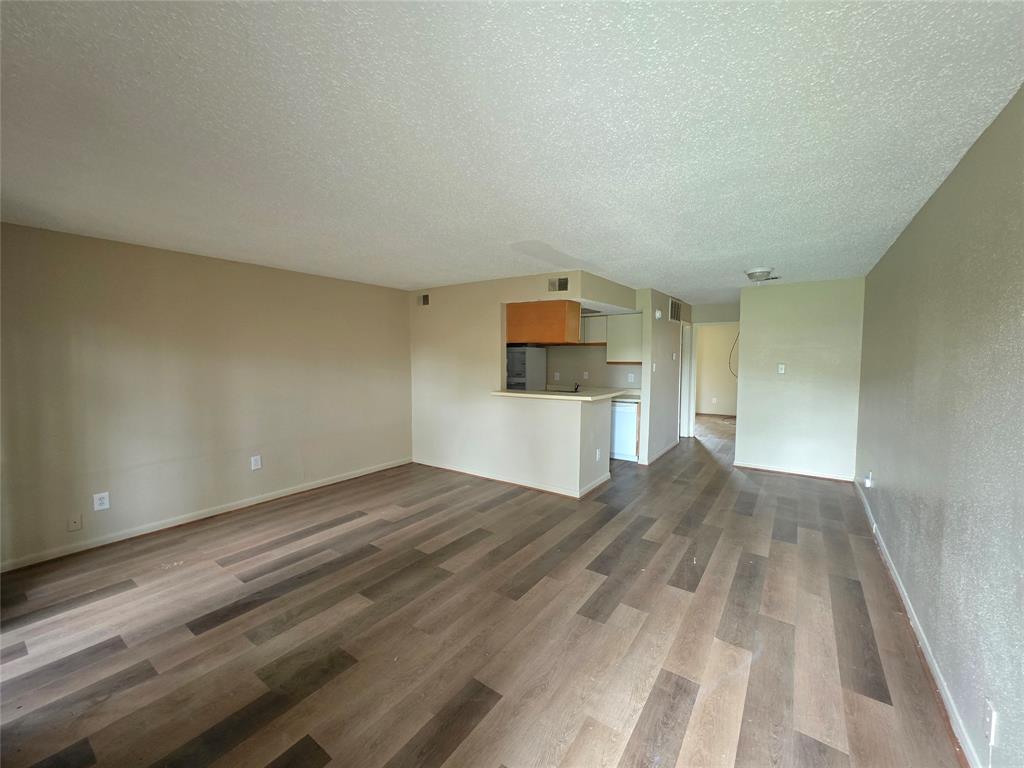 7402 Alabonson Road #401, Houston, Texas image 1
