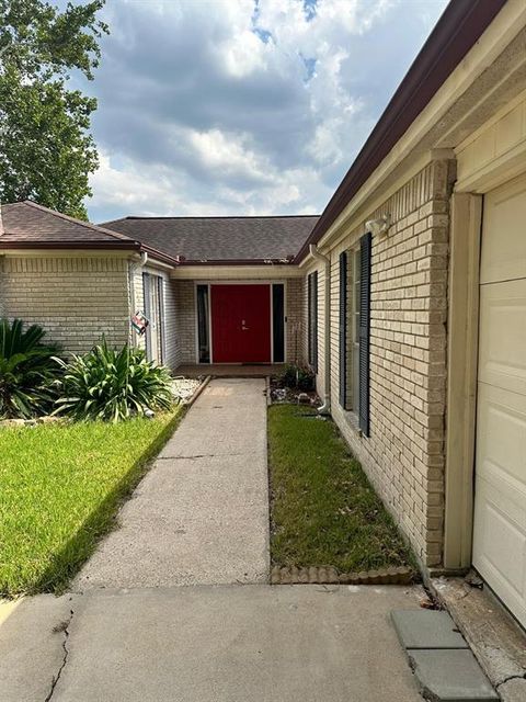 Photo of 13815 Wickersham Lane, Houston, TX 77077 (MLS # 58224729)
