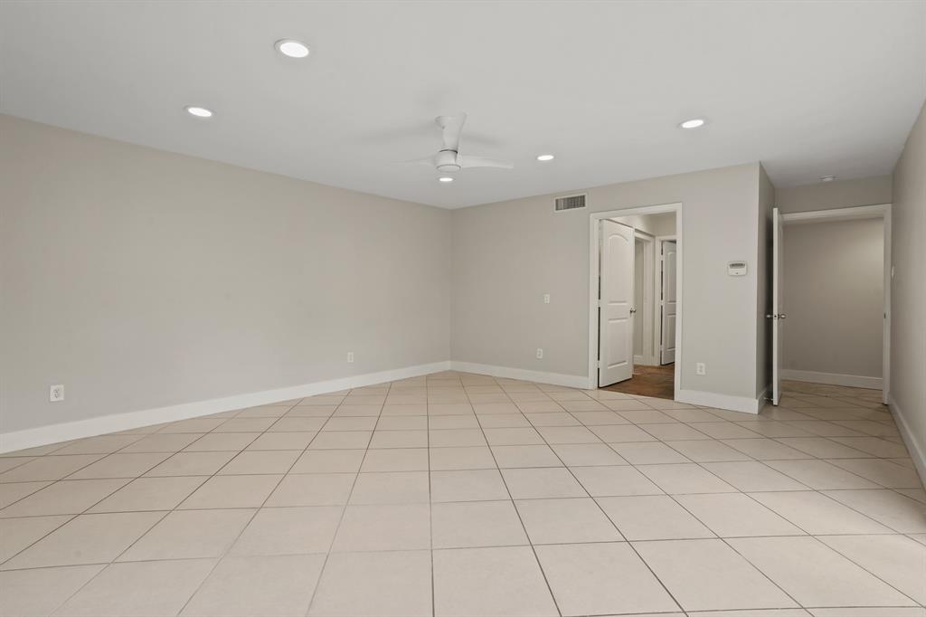 5521 Shadow Crest Street, Houston, Texas image 18