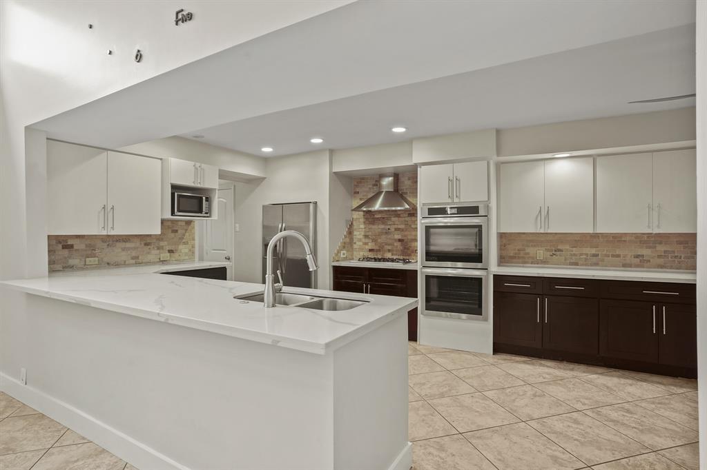 5521 Shadow Crest Street, Houston, Texas image 11