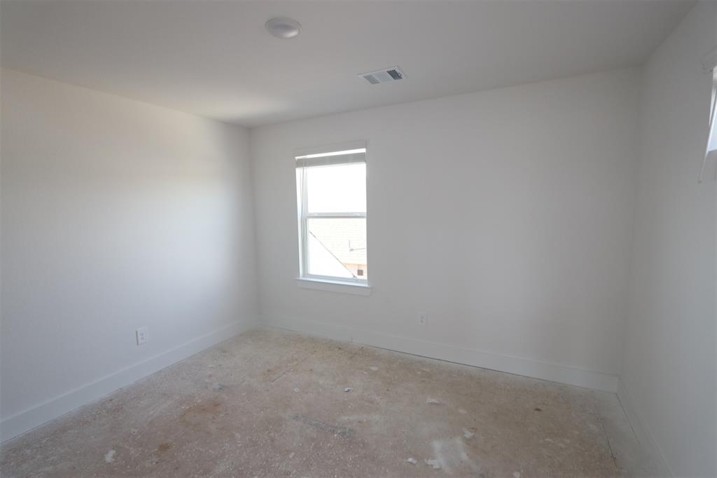 21407 Villa Spruce Lane, Tomball, Texas image 13