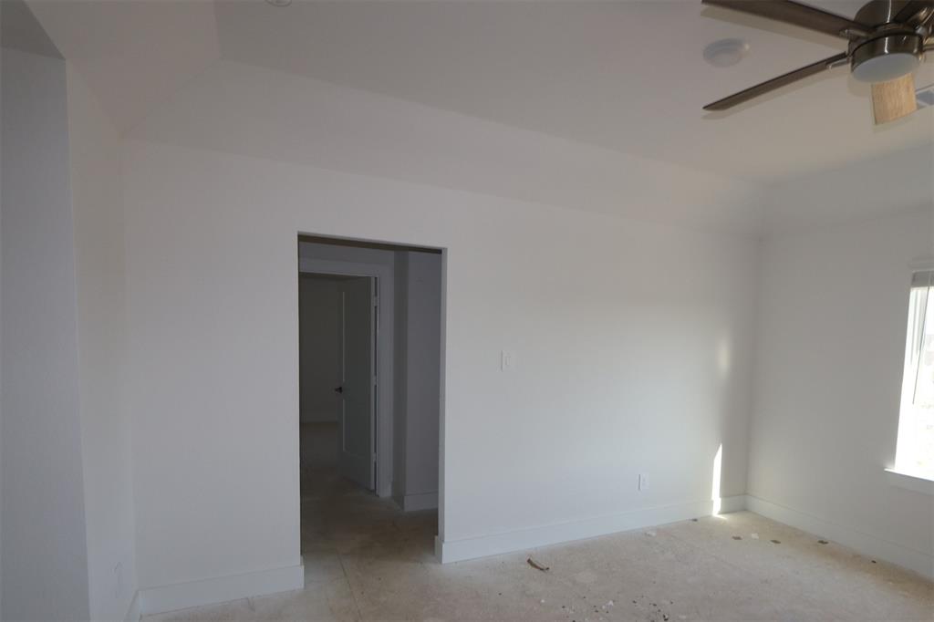 21407 Villa Spruce Lane, Tomball, Texas image 12