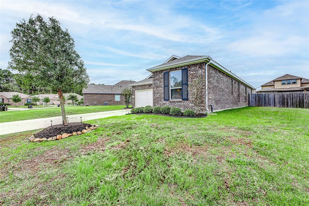 3812 Cimarron Gap Lane, Magnolia, Texas image 3