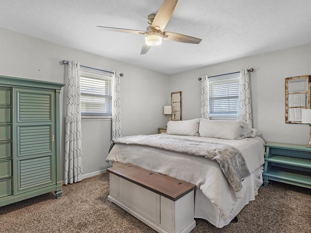 316 N Magnolia Street, Highlands, Texas image 11