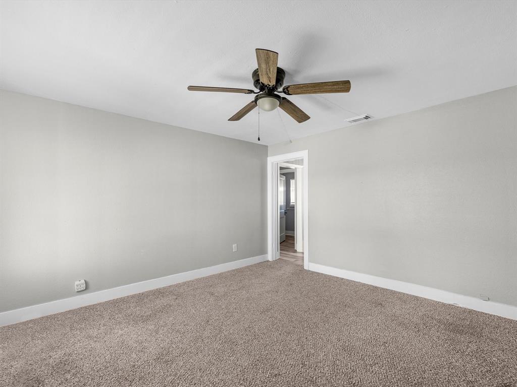316 N Magnolia Street, Highlands, Texas image 25