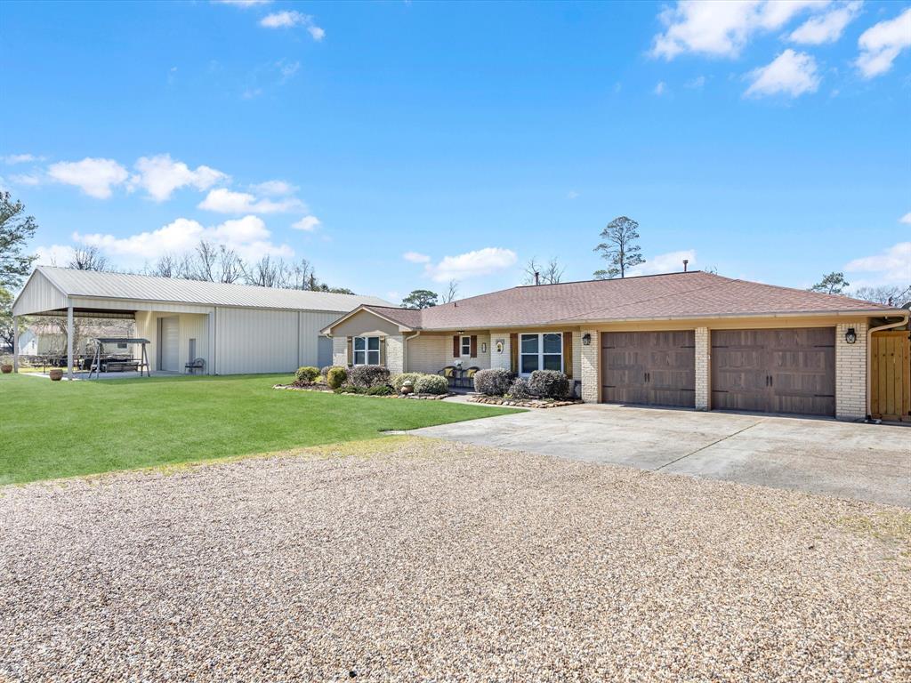 316 N Magnolia Street, Highlands, Texas image 2