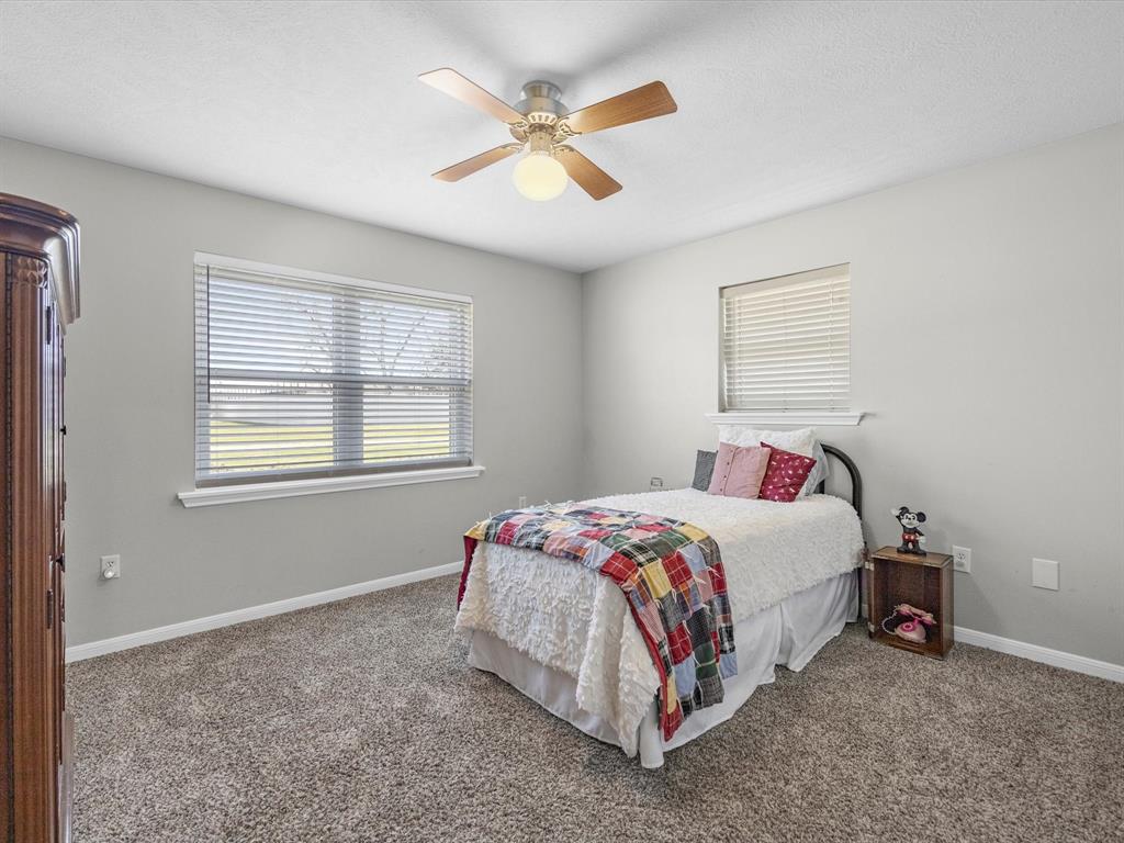 316 N Magnolia Street, Highlands, Texas image 15
