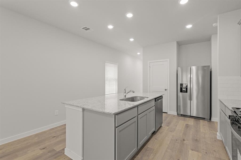 117 Alset Circle, Magnolia, Texas image 4