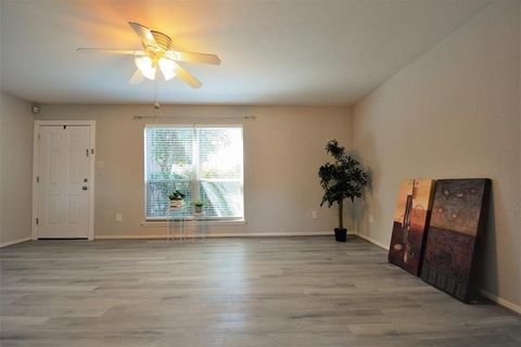 Photo of 8801 Hammerly Boulevard #1901, Houston, TX 77080 (MLS # 21494363) Photo of 8801 Hammerly Boulevard #1901, Houston, TX 77080 (MLS # 21494363)