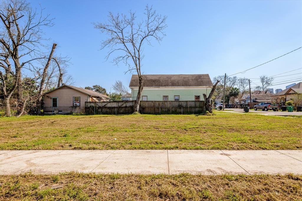 1724 Common Street, Houston, Texas image 20
