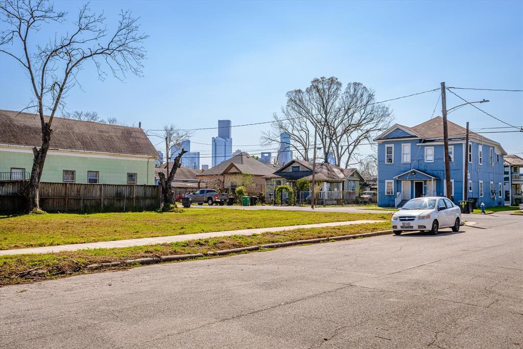 1724 Common Street, Houston, Texas image 21
