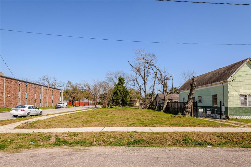 1724 Common Street, Houston, Texas image 17