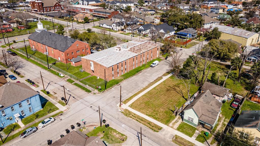 1724 Common Street, Houston, Texas image 14