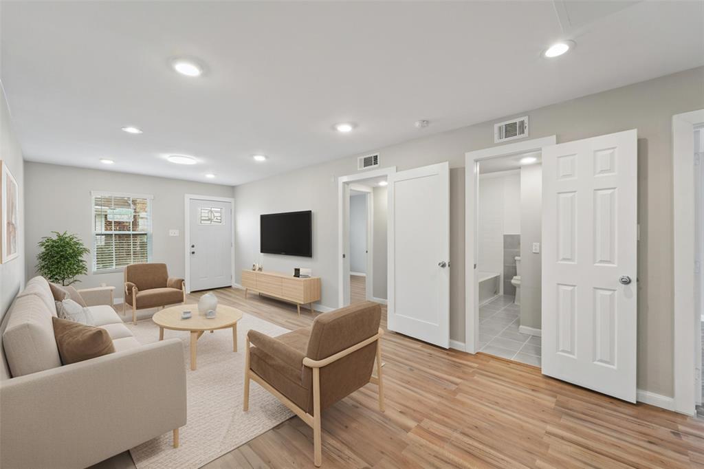 1405 Shadowdale Drive 73