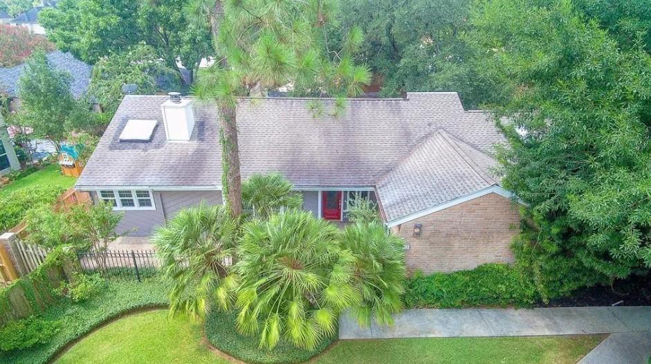 911 Bayou River Drive, Houston, Texas image 1