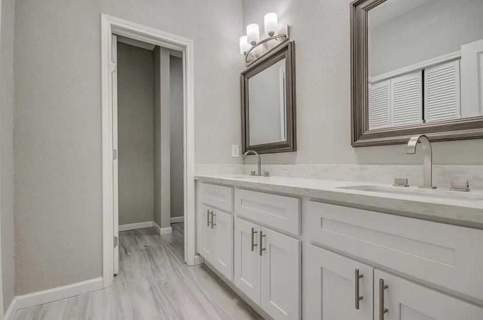 911 Bayou River Drive, Houston, Texas image 33