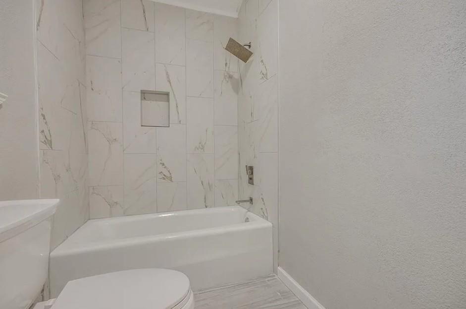 911 Bayou River Drive, Houston, Texas image 34