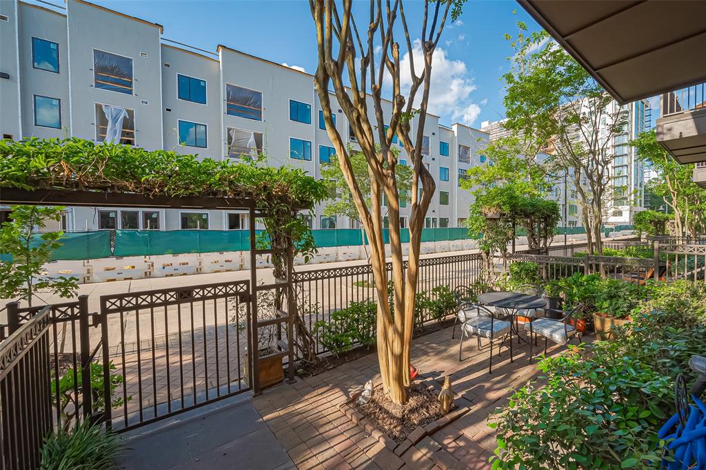 28 Riva Row, Spring, Texas image 3