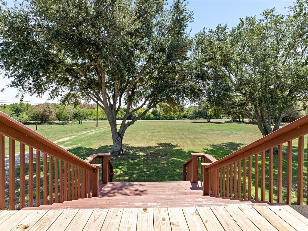 7839 S Gulfway Drive, Sabine Pass, Texas image 6