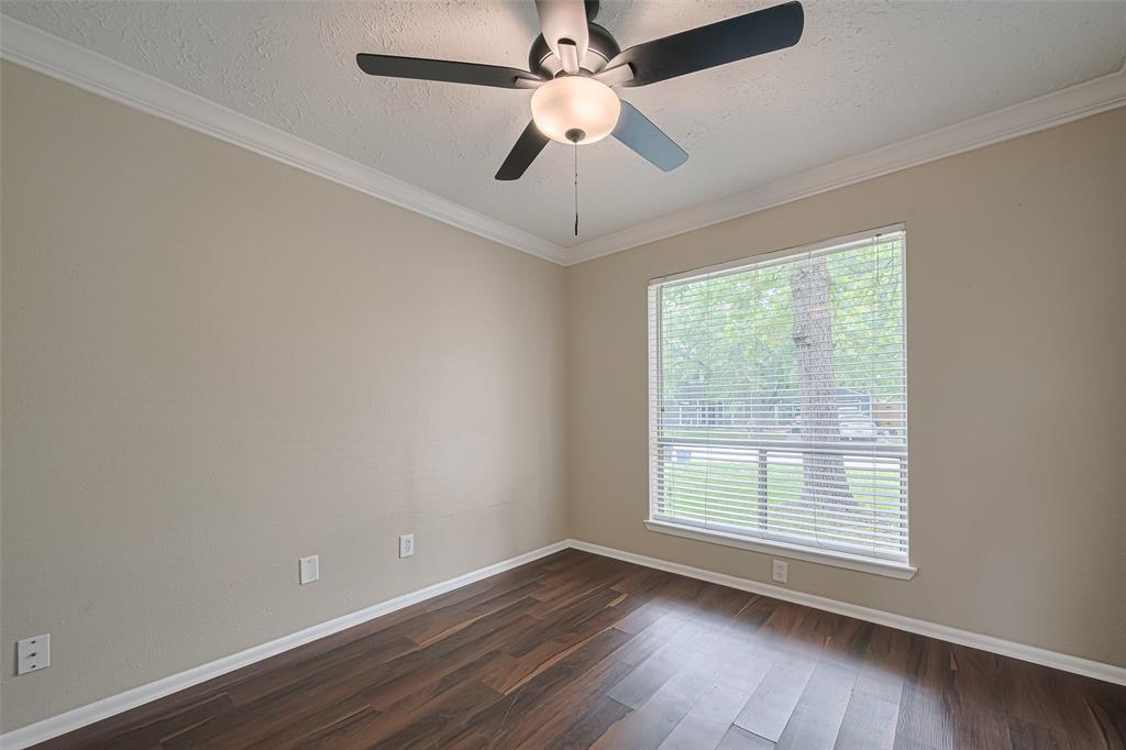 17210 Glenoaks Drive, Conroe, Texas image 17