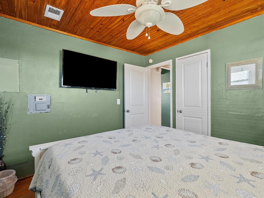 4619 Blue Water Highway, Freeport, Texas image 23