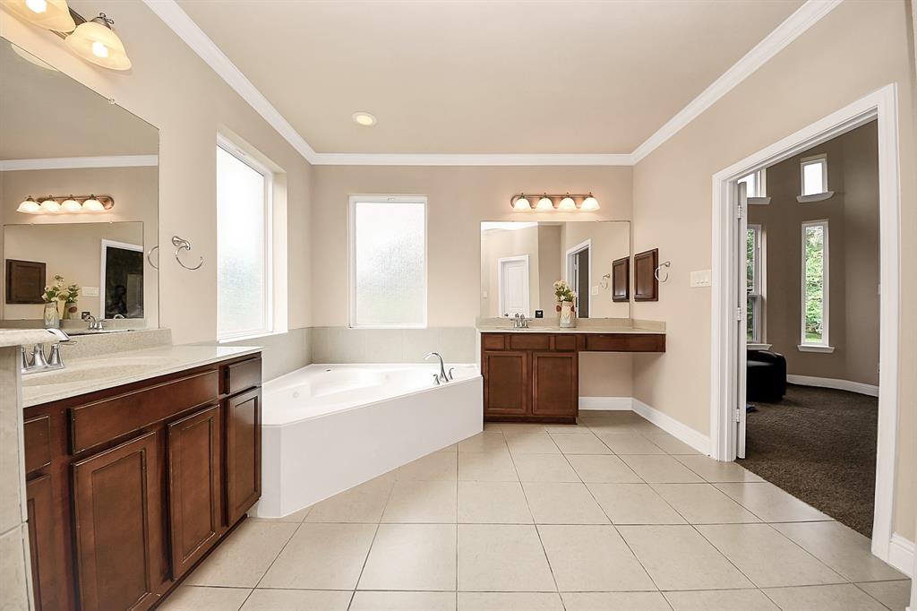 22719 Shieldhall Ln Ln, Tomball, Texas image 26
