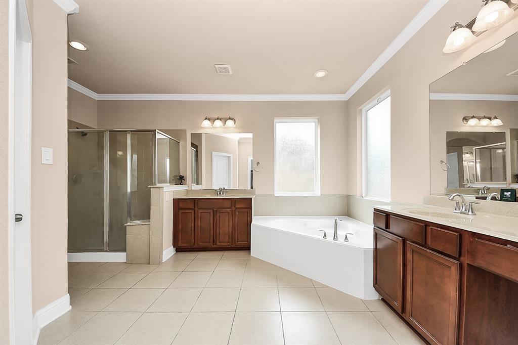 22719 Shieldhall Ln Ln, Tomball, Texas image 25