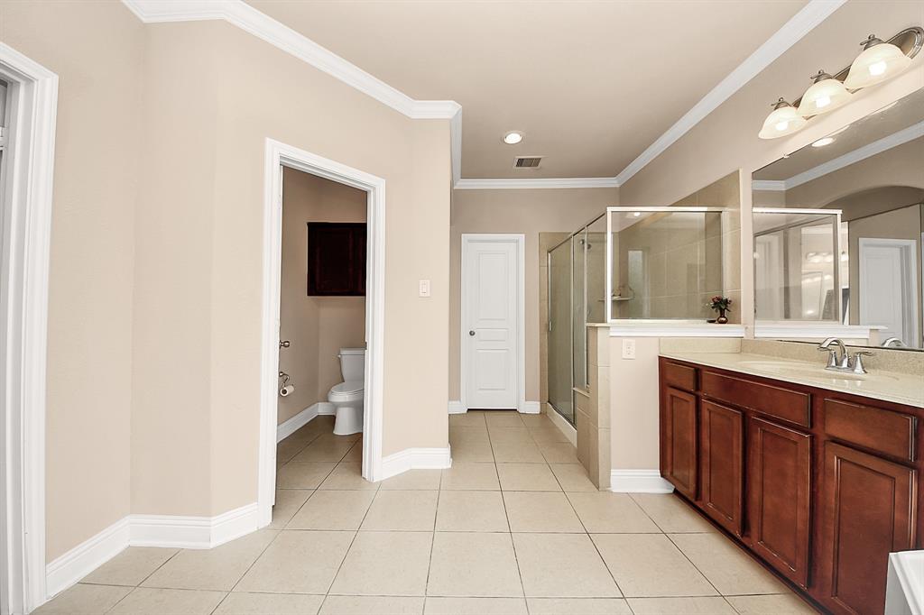 22719 Shieldhall Ln Ln, Tomball, Texas image 28