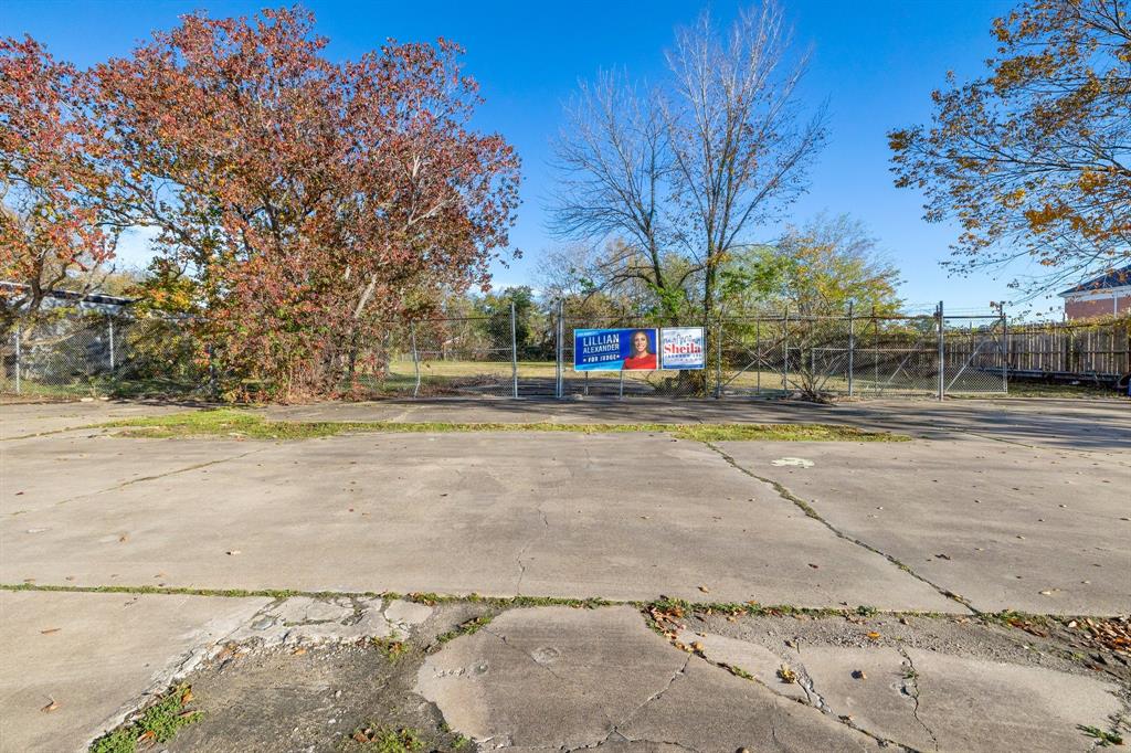 5201 Martin Luther King Boulevard, Houston, Texas image 6