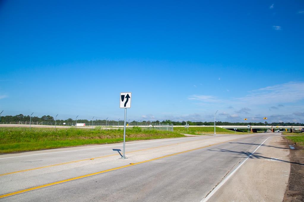 N I-45 N Service Road, New Waverly, Texas image 7