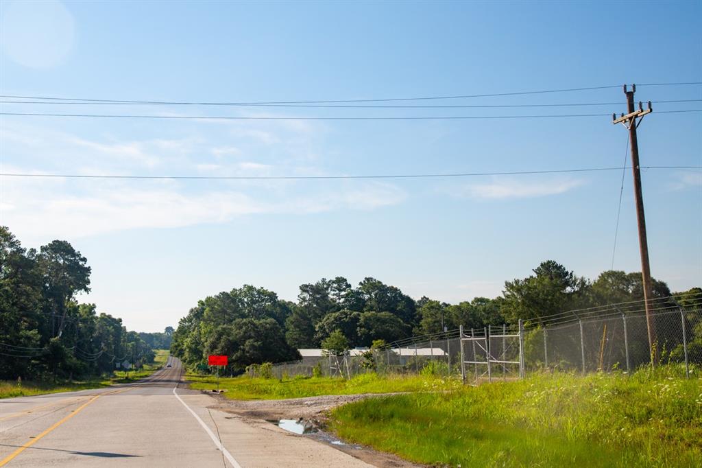 N I-45 N Service Road, New Waverly, Texas image 9