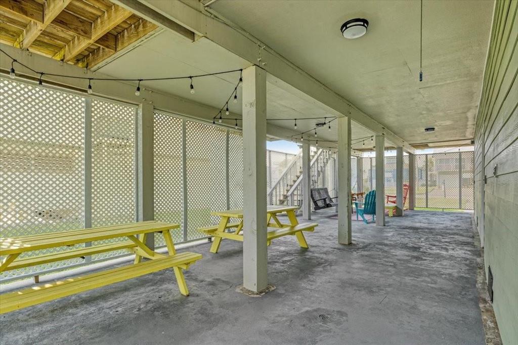 13617 Pirates Beach Boulevard, Galveston, Texas image 25