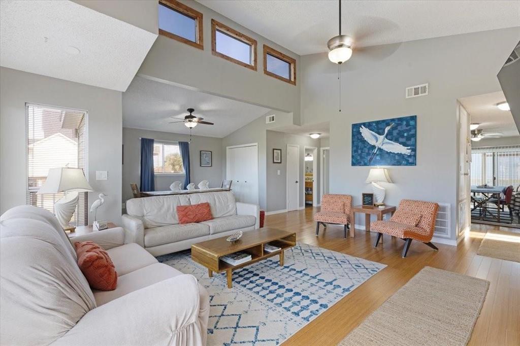 13617 Pirates Beach Boulevard, Galveston, Texas image 5