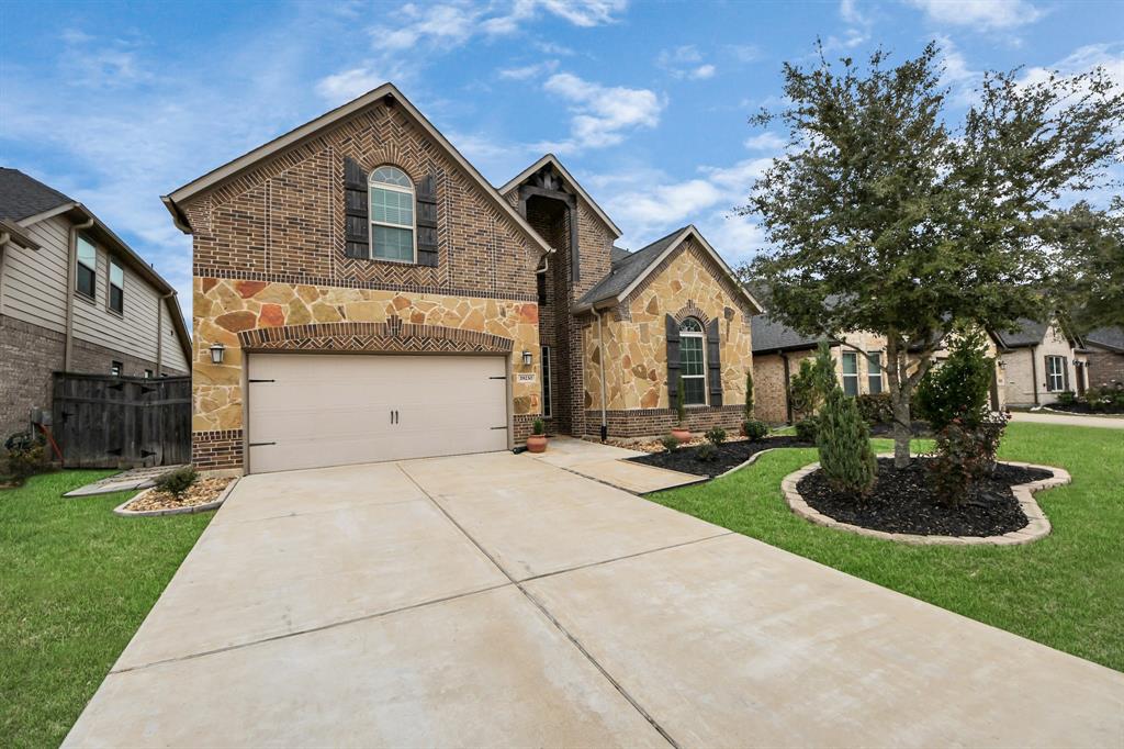 28230 Calm Brook Lane, Fulshear, Texas image 36