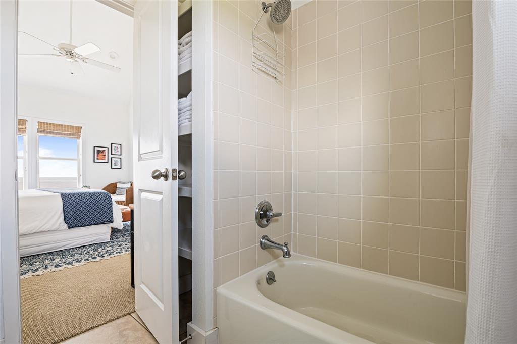 4032 Biscayne Beach Road, Port Bolivar, Texas image 23