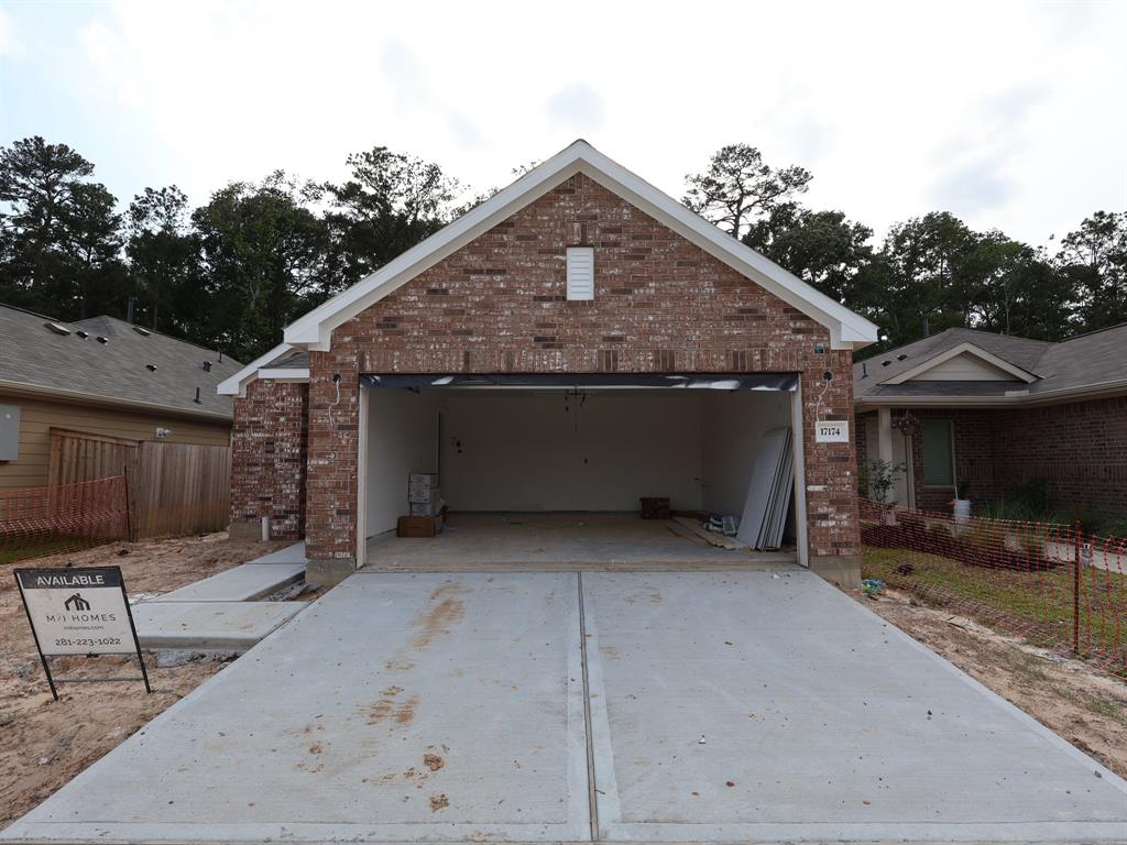 17174 Quaking Aspen Lane, New Caney, Texas image 1