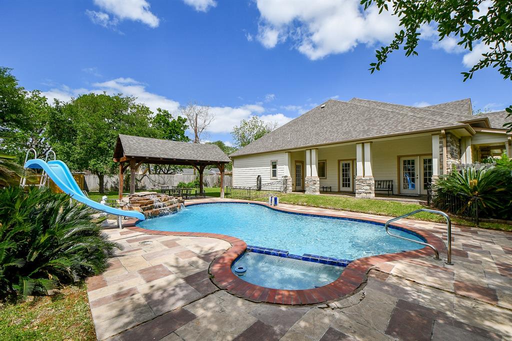 606 S 1st Street St, La Porte, Texas image 6